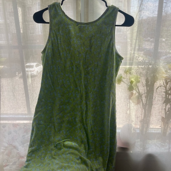 Bali Studio collection green floral dress - Picture 2 of 4